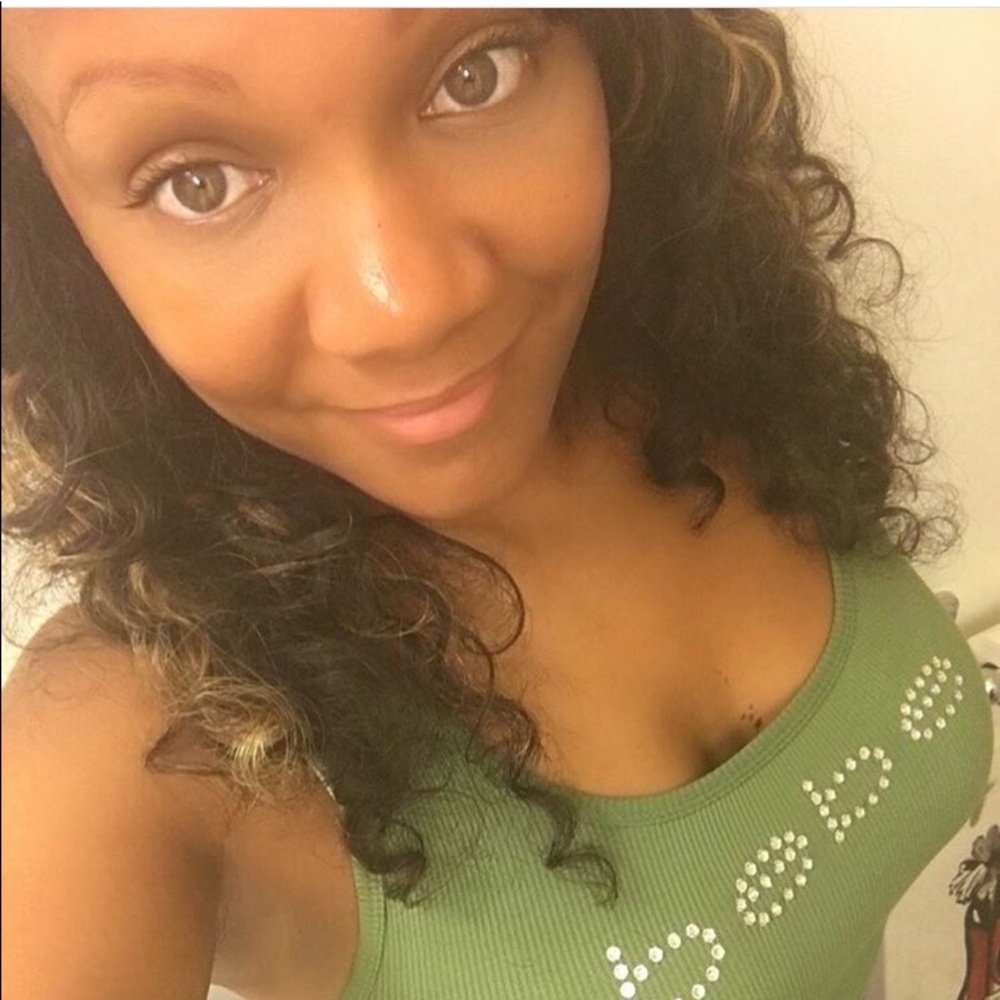 Meet your Posher, Tawana